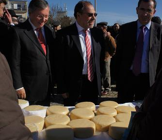 Penalva do Castelo abre ciclo de feiras do queijo Serra da Estrela